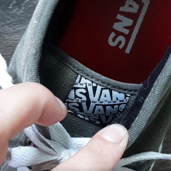 Vans Sneakers Men's Size 9 - Picture 3 of 9